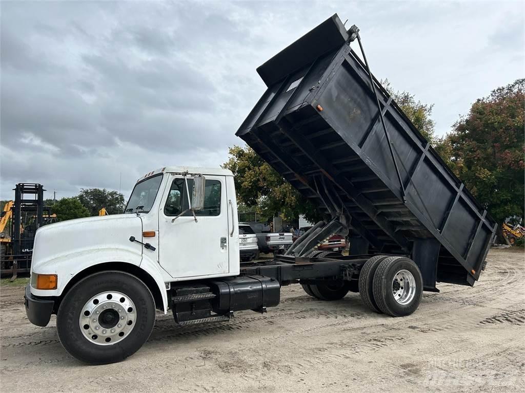 International 4700 Tippbilar