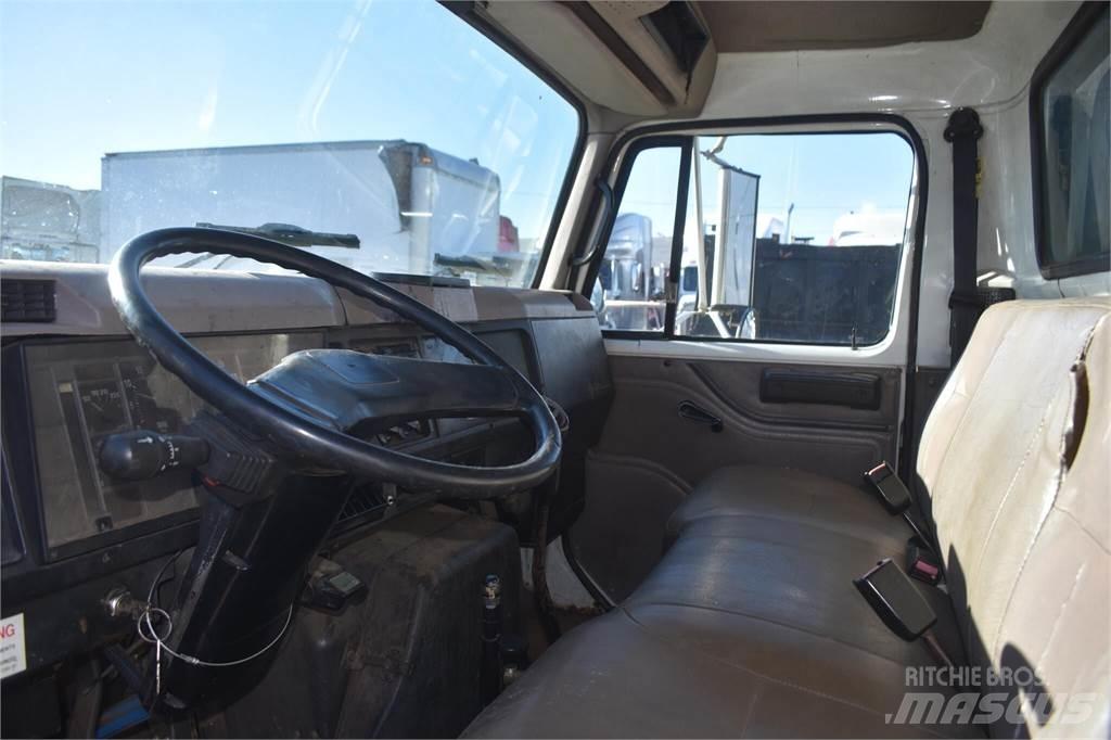 International 4700 Tippbilar