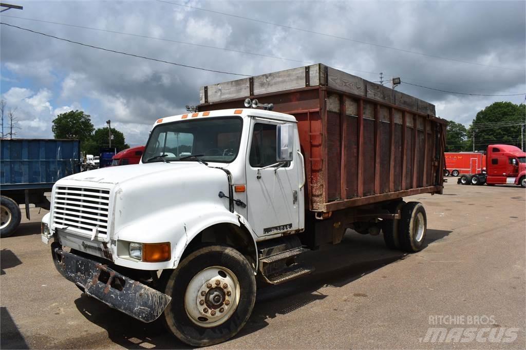International 4900 Tippbilar