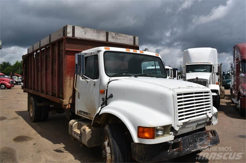 International 4900 Tippbilar