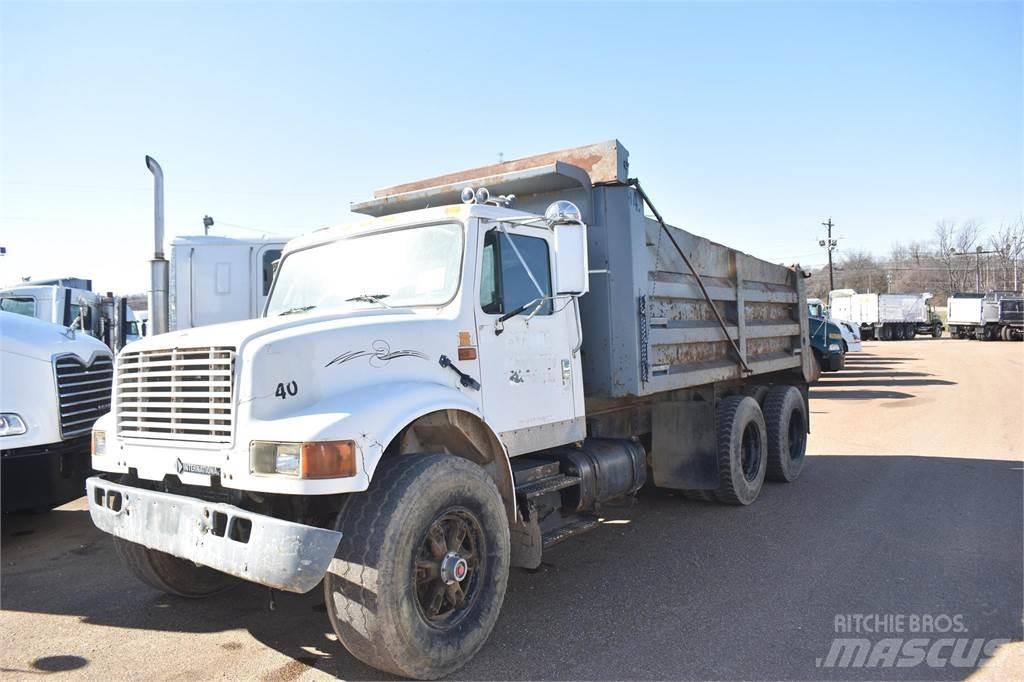 International 4900 Tippbilar