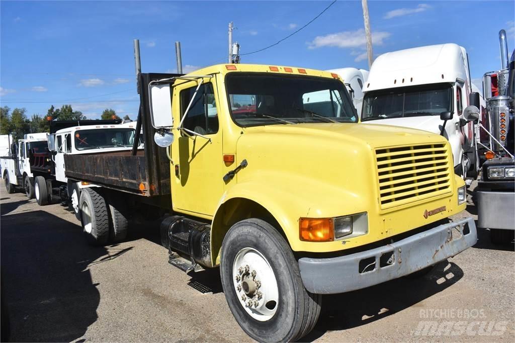 International 4900 Tippbilar