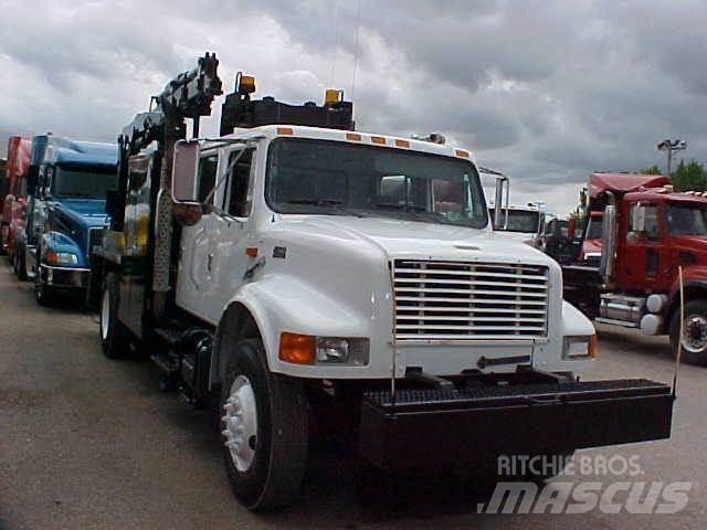 International 4900 Plogbilar
