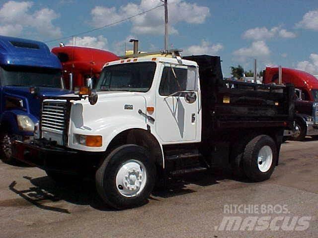International 4900 Tippbilar