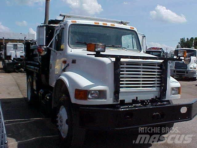 International 4900 Tippbilar