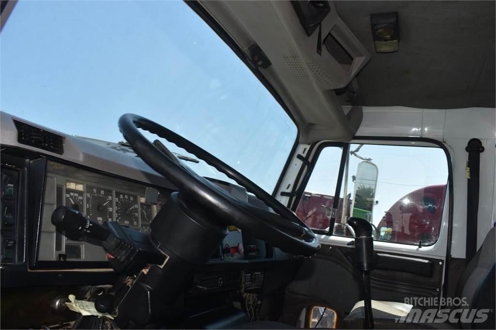 International 8200 Tippbilar