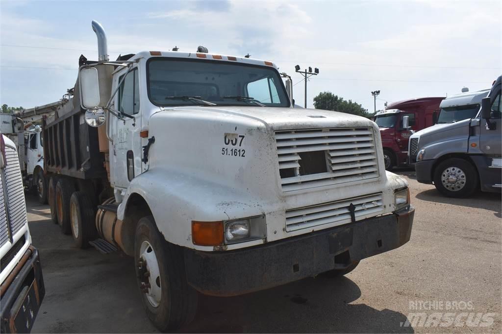 International 8200 Tippbilar