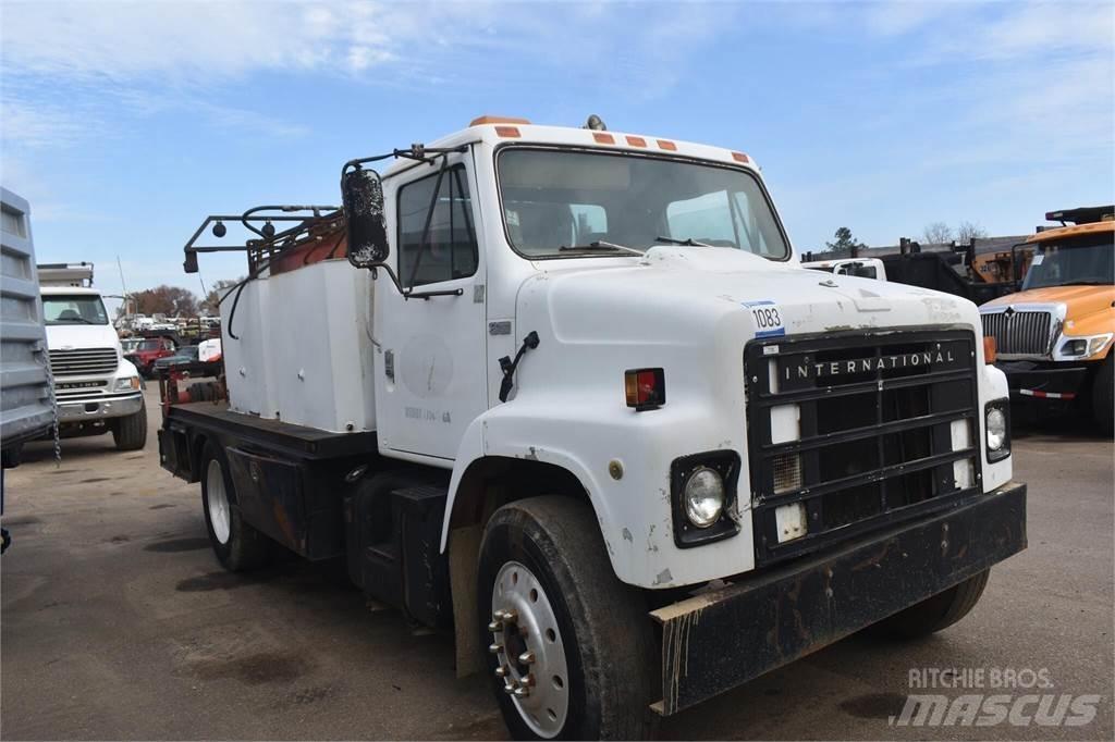 International S2300 Tankbilar