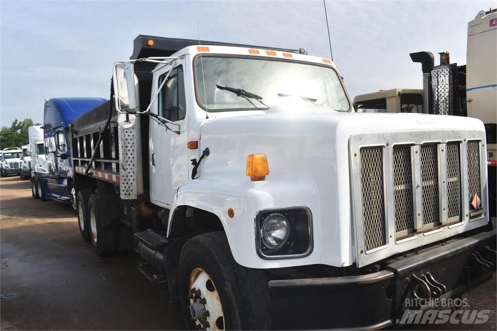 International S2600 Tippbilar