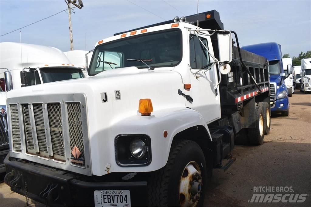International S2600 Tippbilar