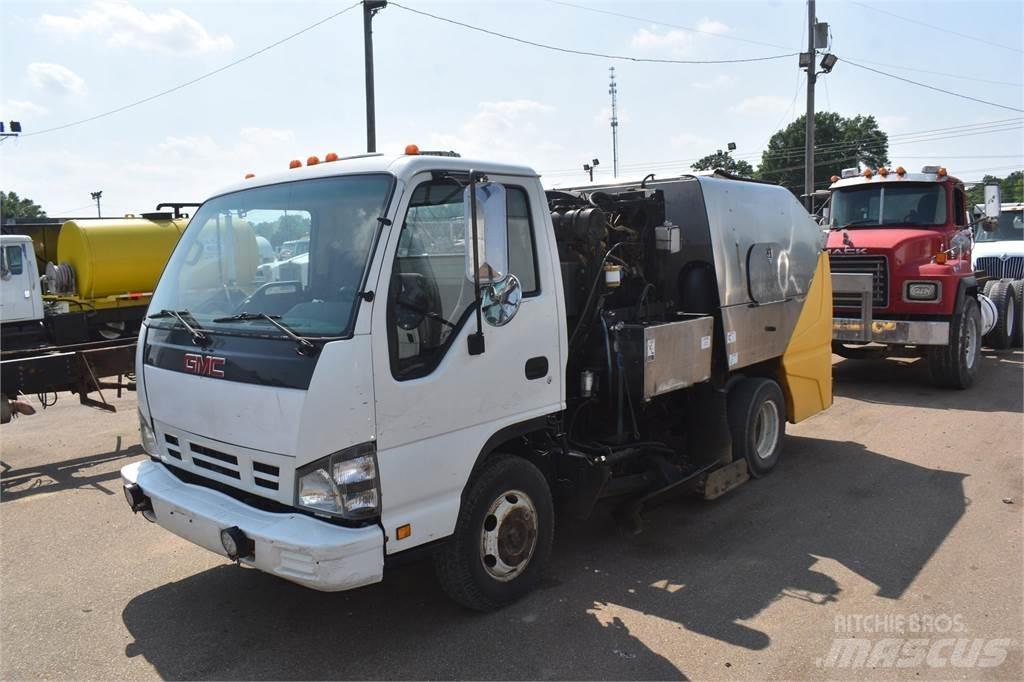 Isuzu NPR Sopmaskiner