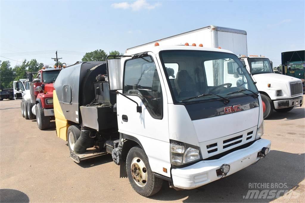Isuzu NPR Sopmaskiner
