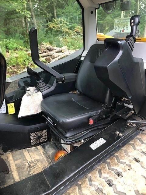 JCB 300T Kompaktlastare