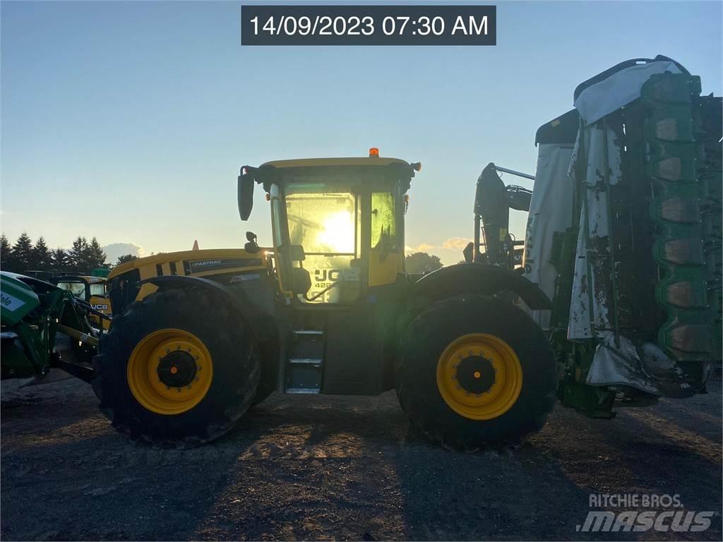 JCB FASTRAC 4220 Traktorer