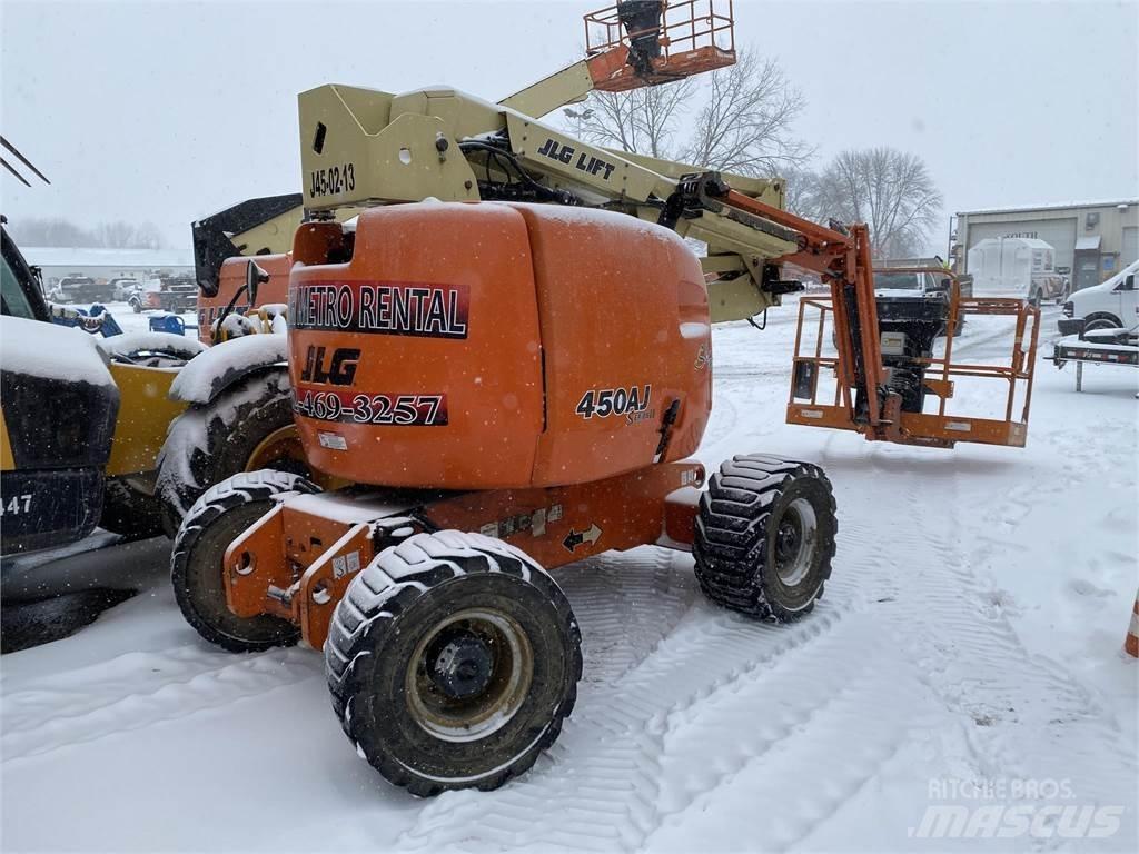JLG 450AJ Bomliftar