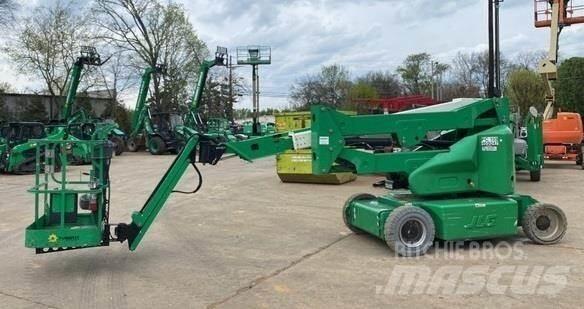 JLG E400AJPN Bomliftar
