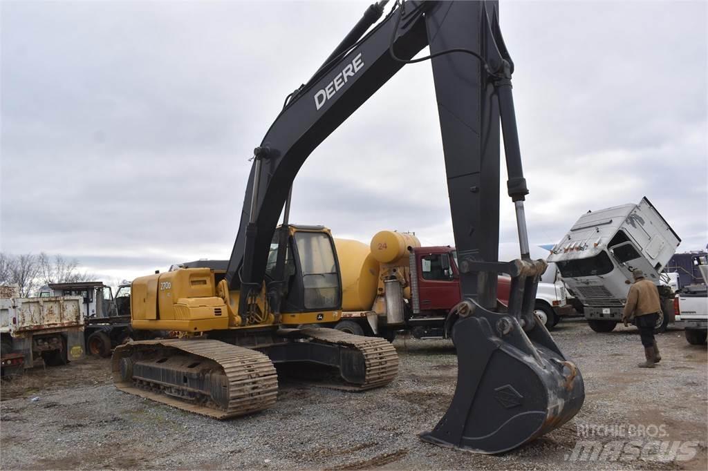 John Deere 270D LC Bandgrävare