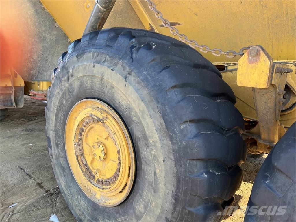 John Deere 460E Midjestyrd dumper