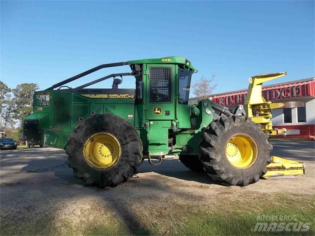 John Deere 643L Fällare-läggare