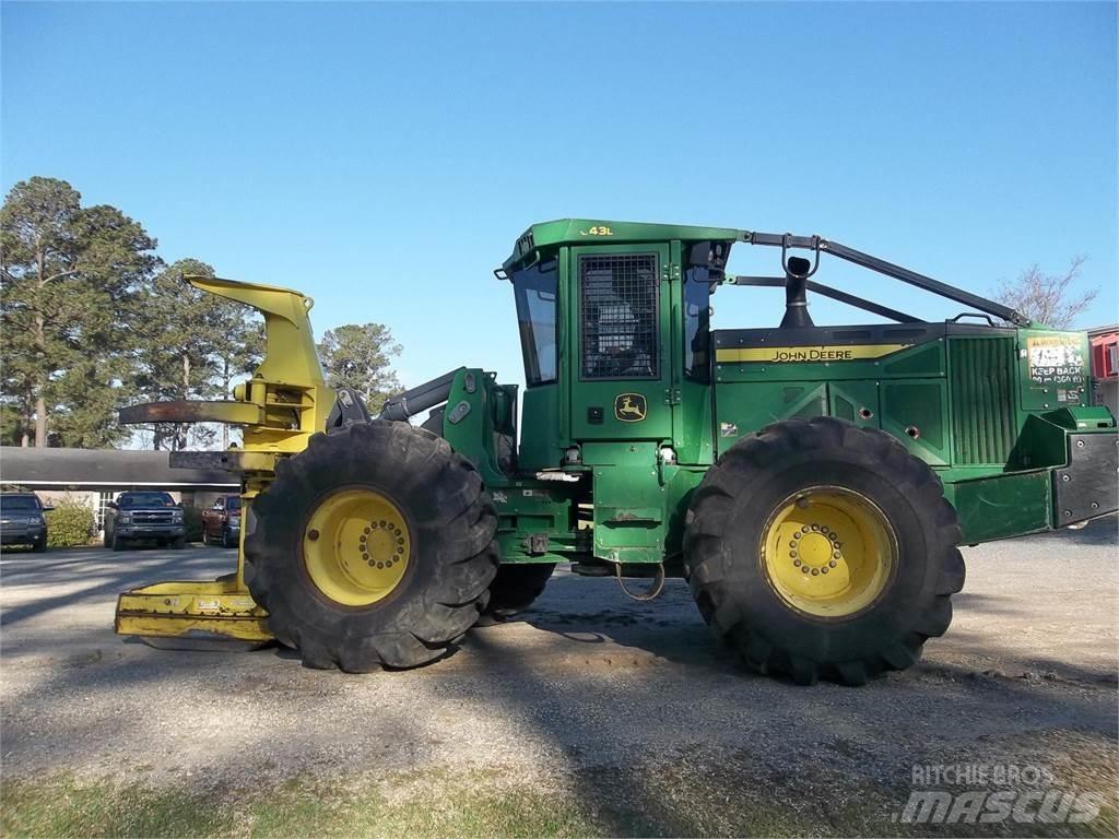 John Deere 643L Fällare-läggare
