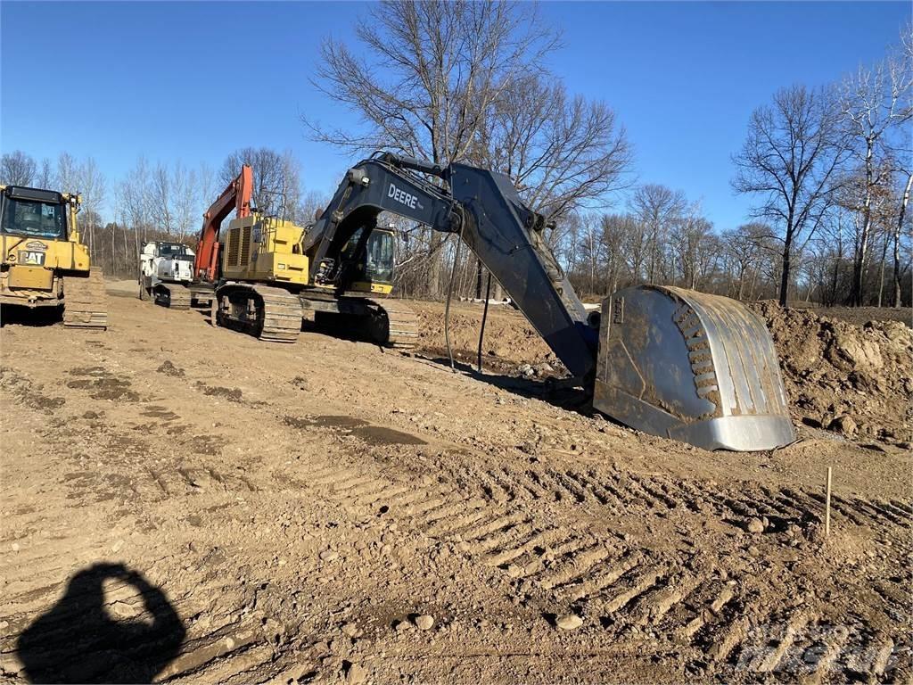 John Deere 670G LC Bandgrävare