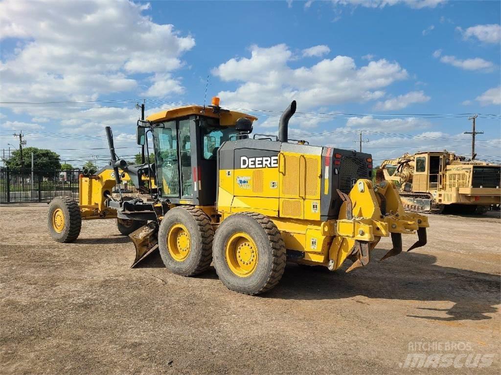 John Deere 672G Väghyvlar