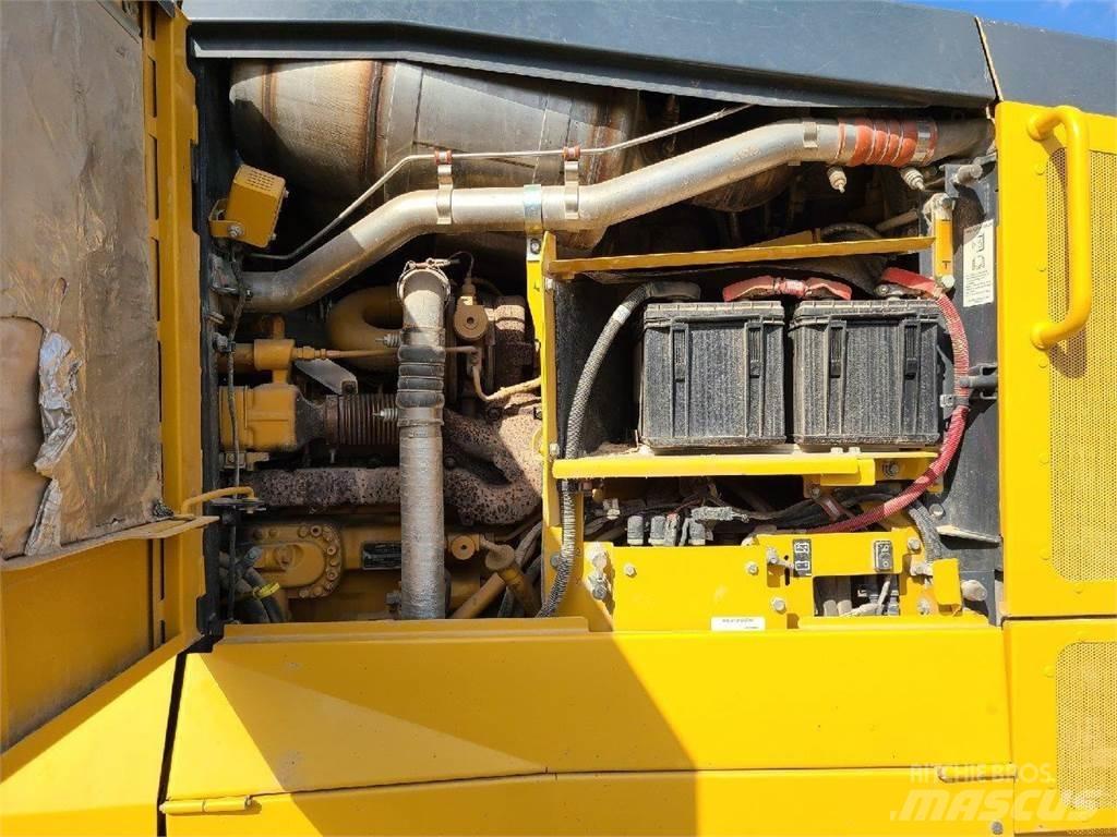 John Deere 672G Väghyvlar