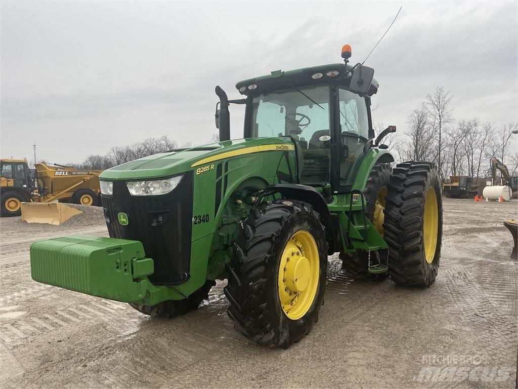 John Deere 8310R Traktorer