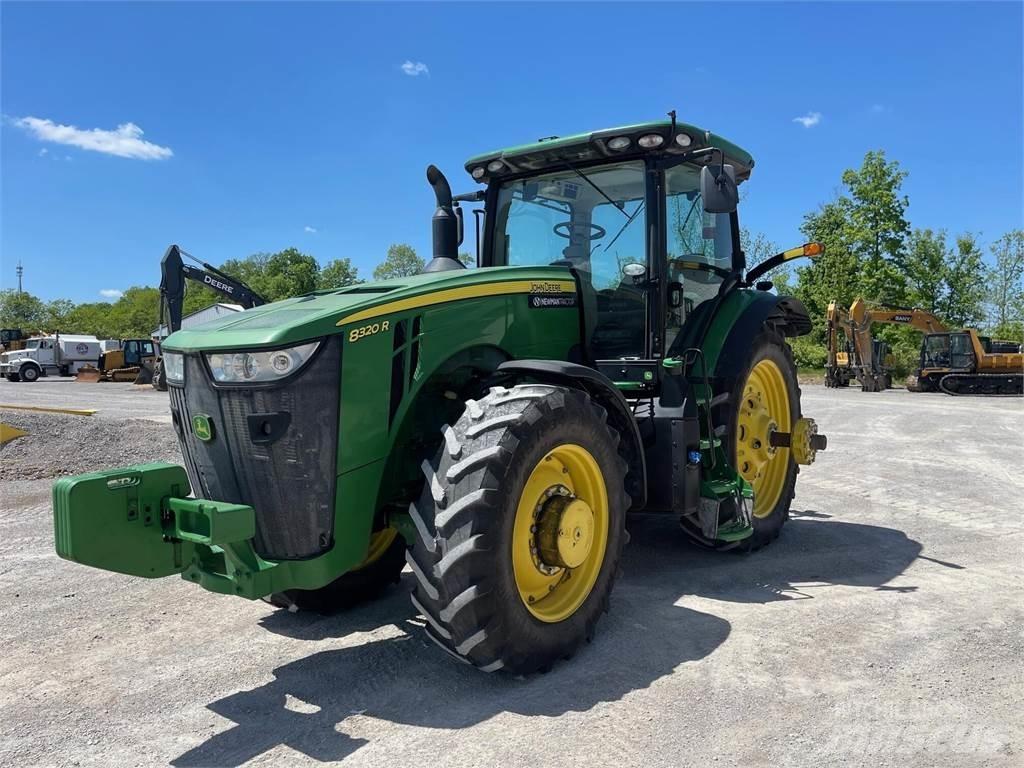 John Deere 8320R Traktorer
