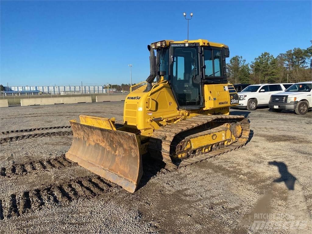 Komatsu D39PX-24 Bandschaktare