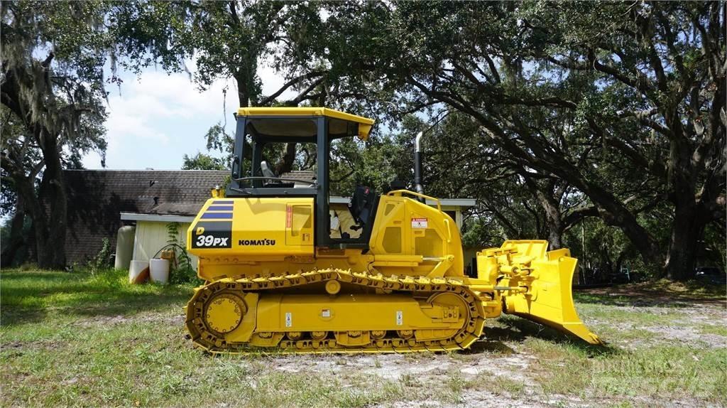 Komatsu D39PX-24 Bandschaktare