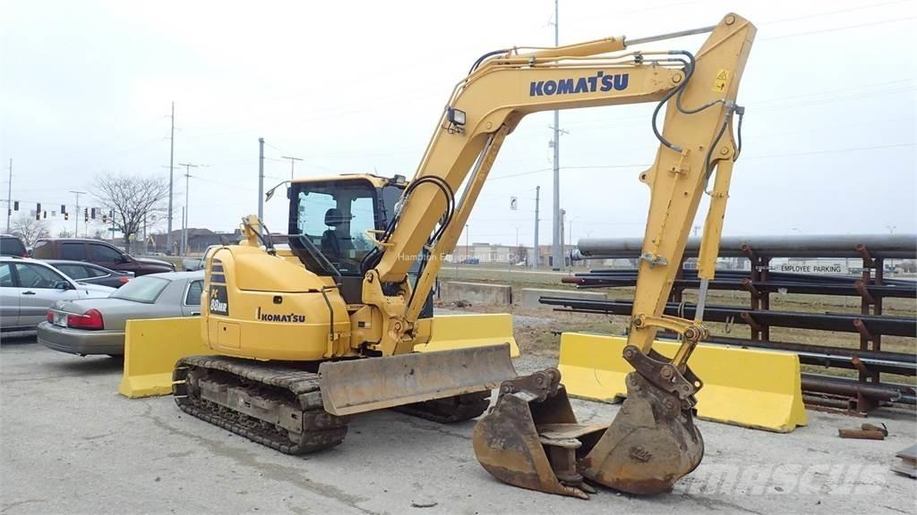 Komatsu PC88MR-10 Bandgrävare