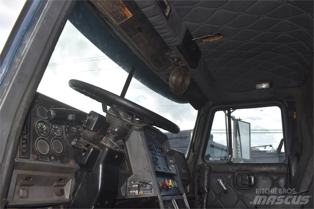 Mack CH613 Tippbilar