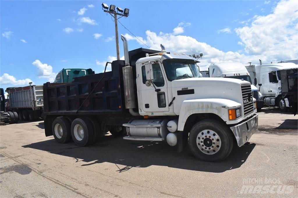Mack CHN613 Tippbilar