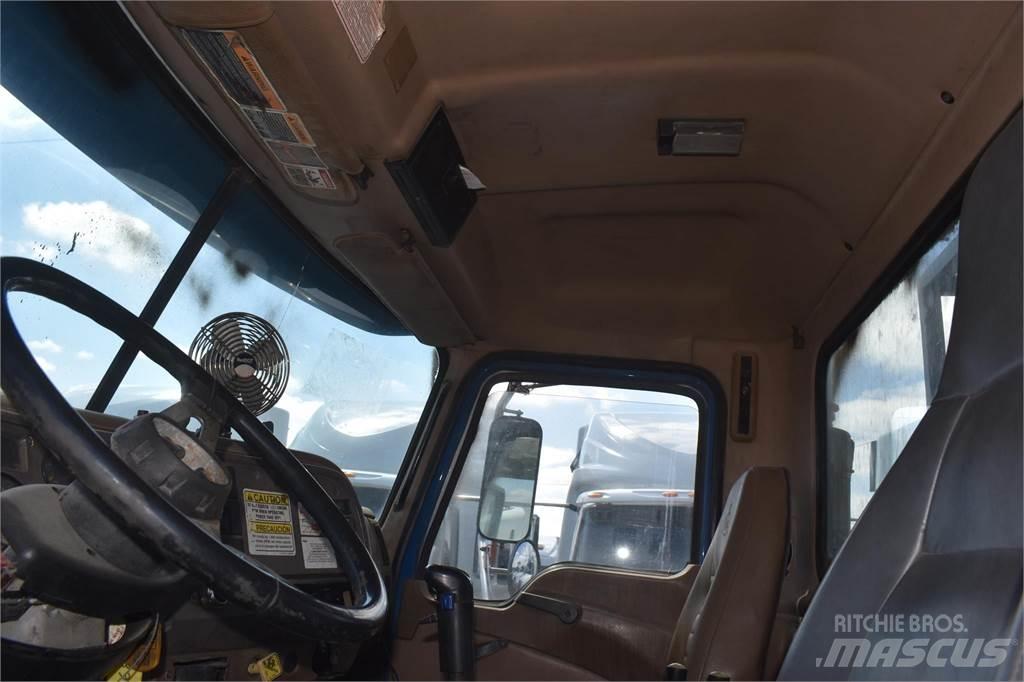 Mack GRANITE CV713 Kranbilar