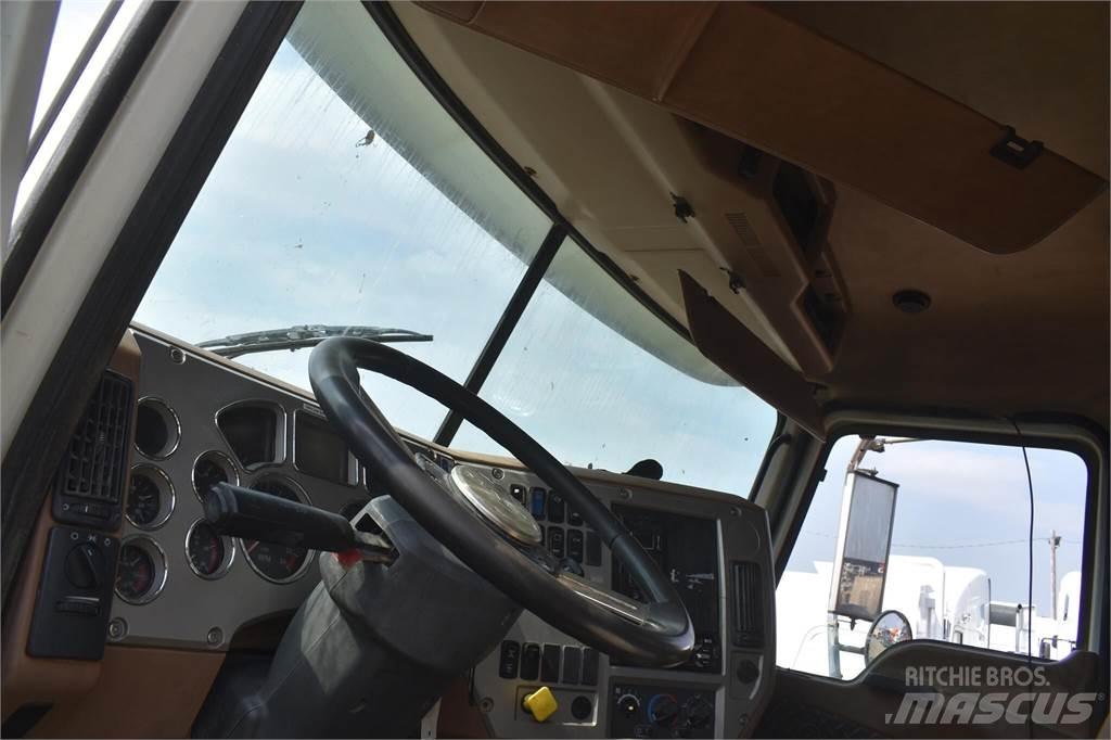 Mack GRANITE GU813 Tippbilar