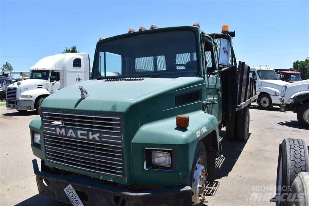 Mack MIDLINER CS200 Tippbilar
