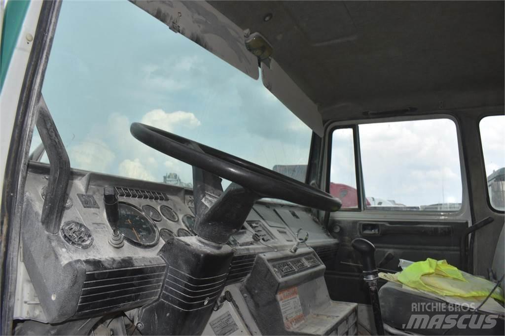 Mack MIDLINER CS200 Tankbilar