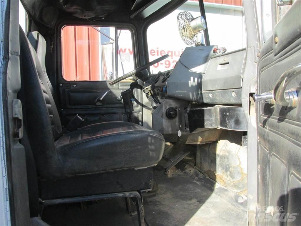 Mack R685S Tankbilar