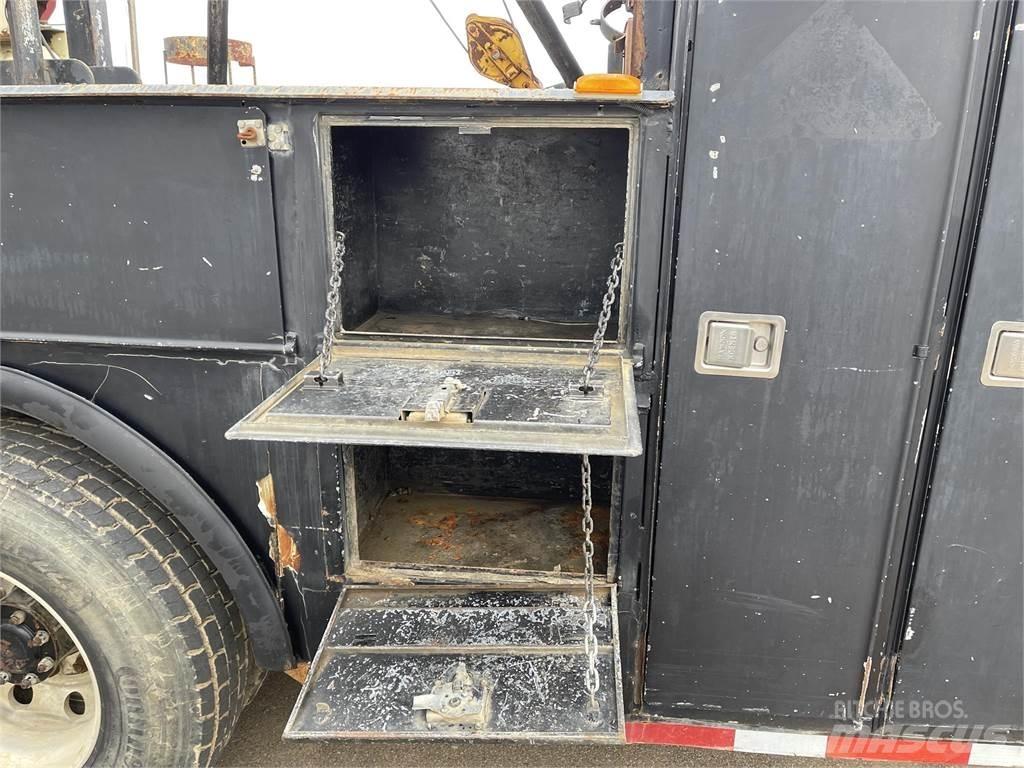 Mack VISION CX612 Plogbilar