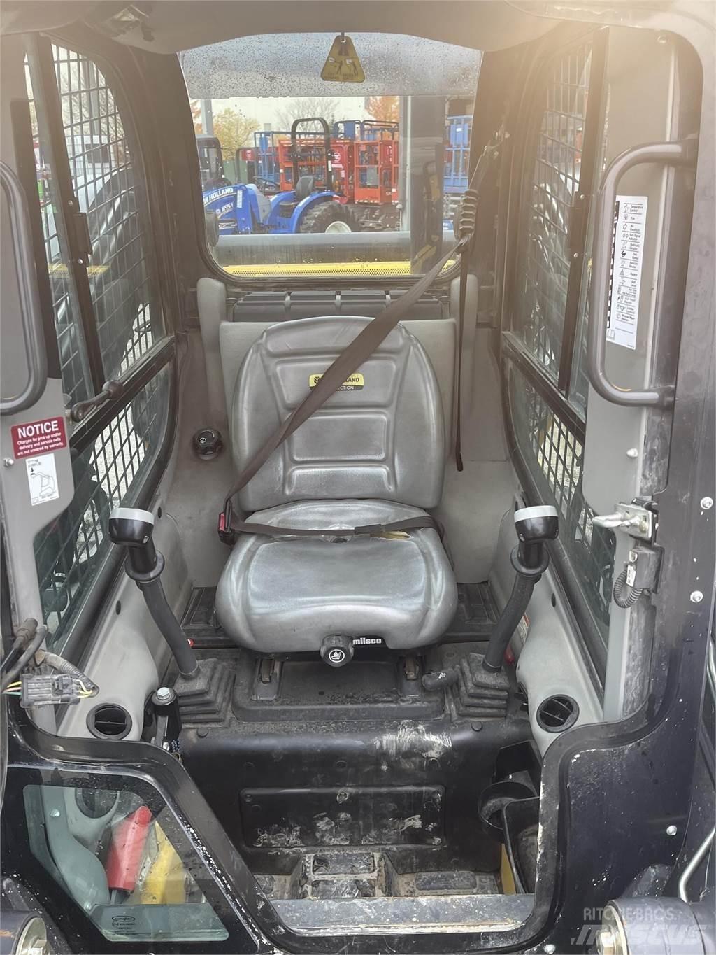 New Holland C237 Kompaktlastare