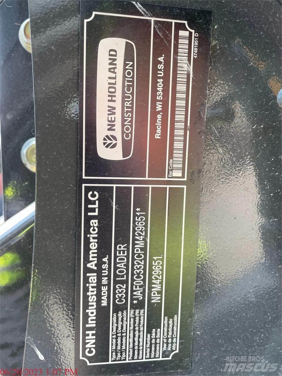 New Holland C332 Kompaktlastare