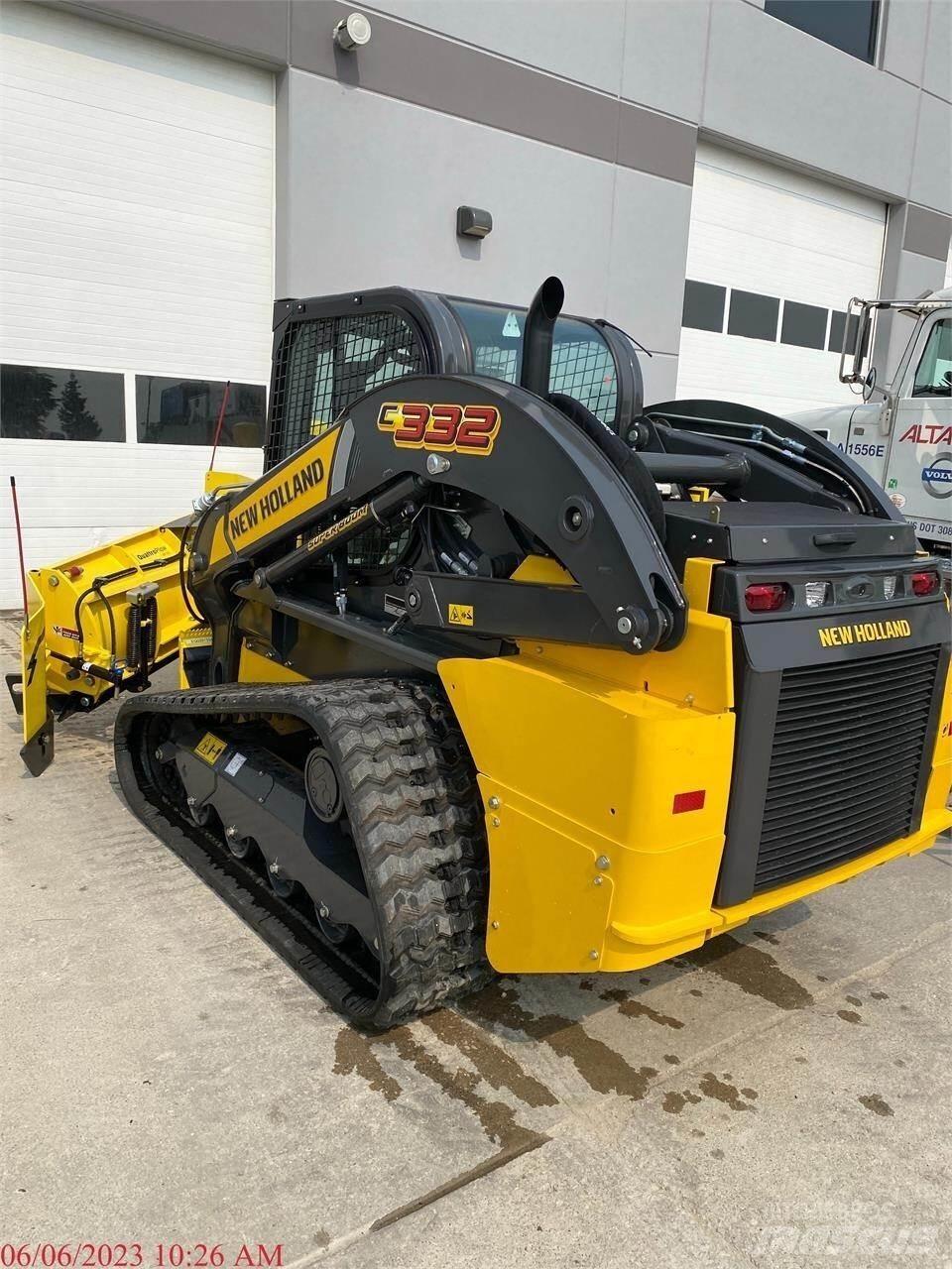 New Holland C332 Kompaktlastare