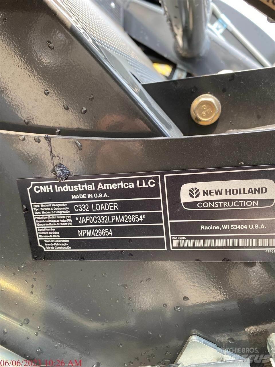New Holland C332 Kompaktlastare