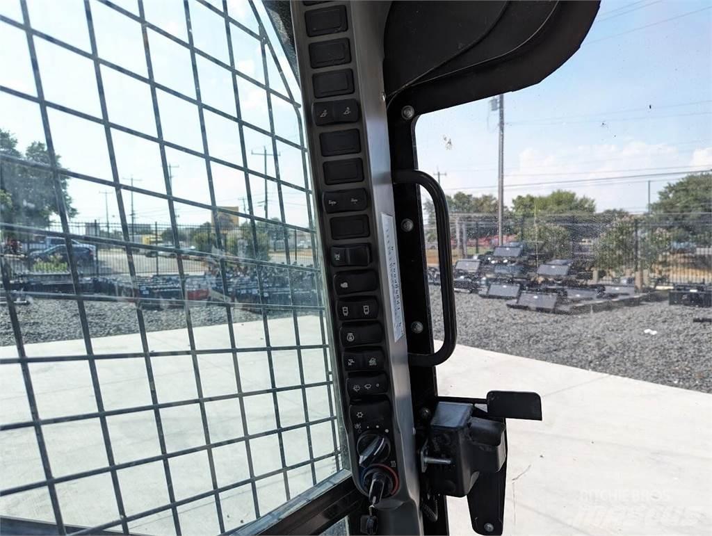 New Holland C362 Kompaktlastare