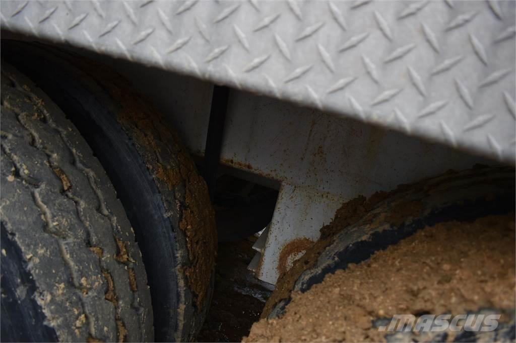  OVERLAND Tanksläp