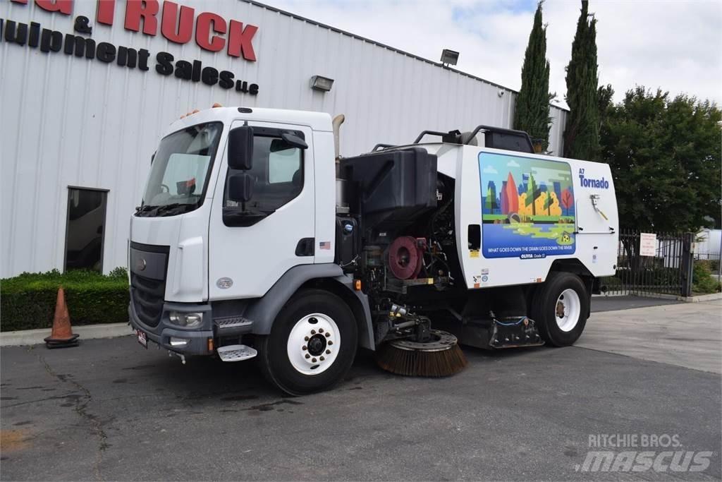 Peterbilt 220 Sopmaskiner