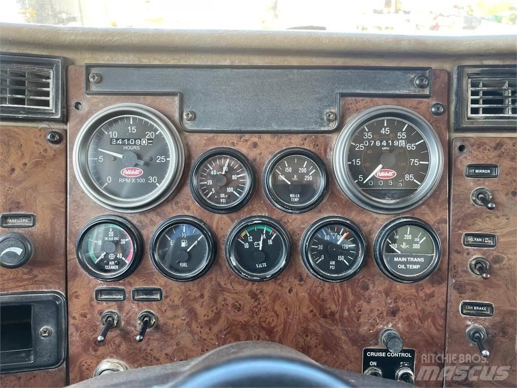 Peterbilt 335 Vattentankbilar