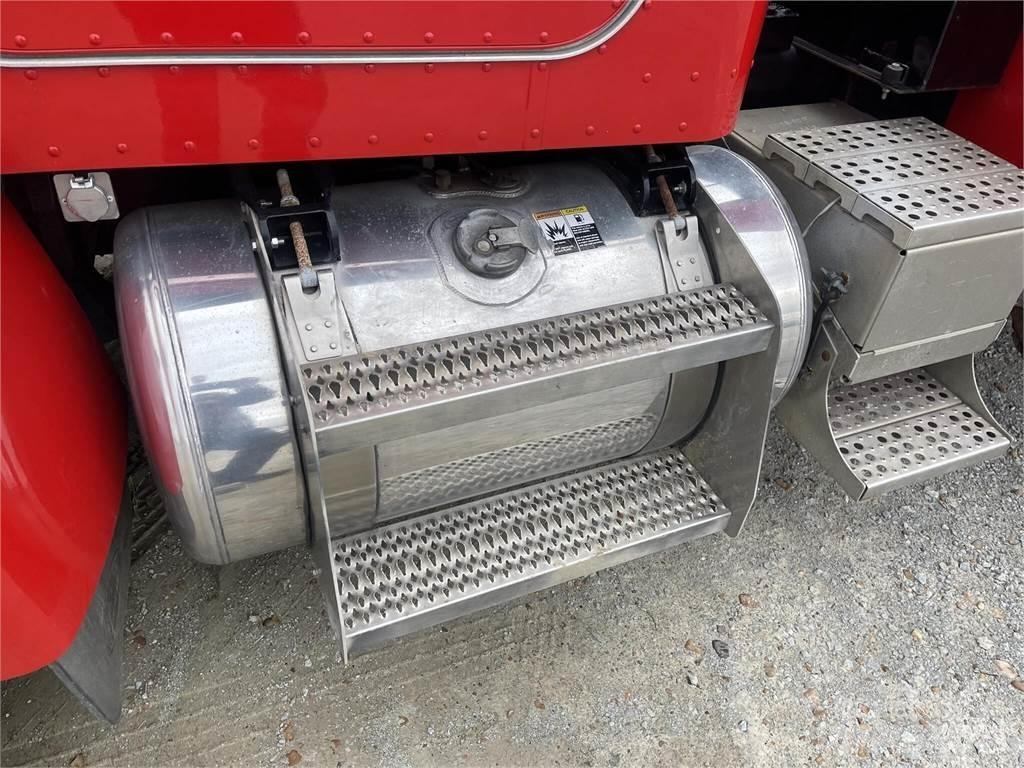 Peterbilt 337 Plogbilar