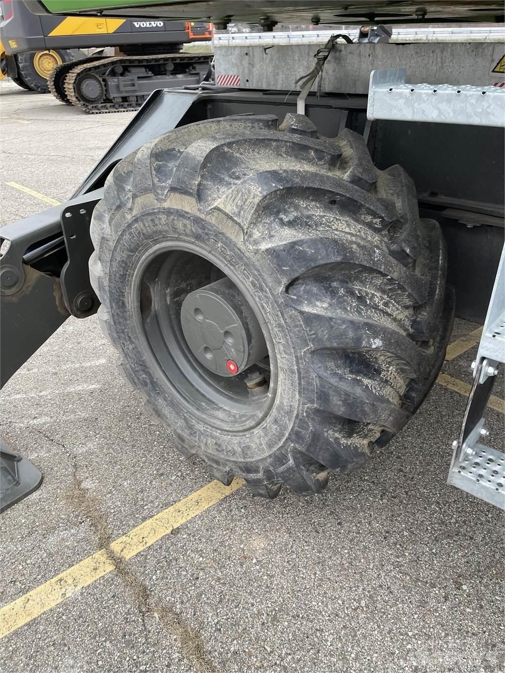 Sennebogen 718E Avfalls / industri hantering
